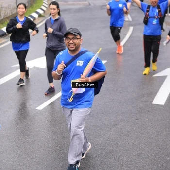 Runner Photo 7947284
