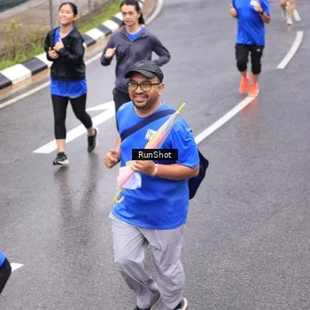 Runner Photo 7947287