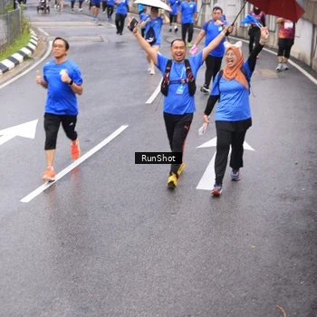 Runner Photo 7947299