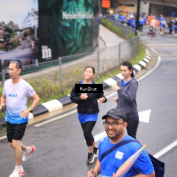 Runner Photo 7947308