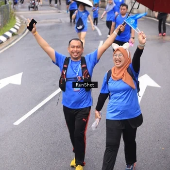 Runner Photo 7947325
