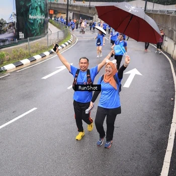 Runner Photo 7947331
