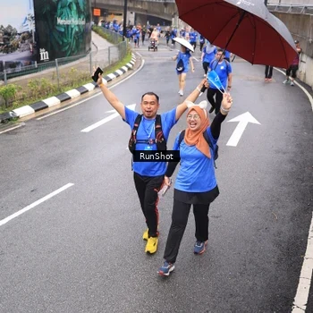 Runner Photo 7947335