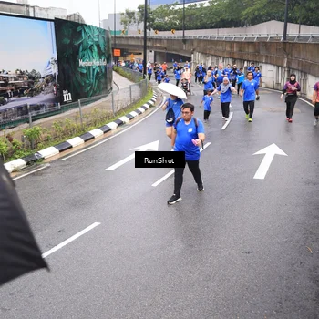 Runner Photo 7947354