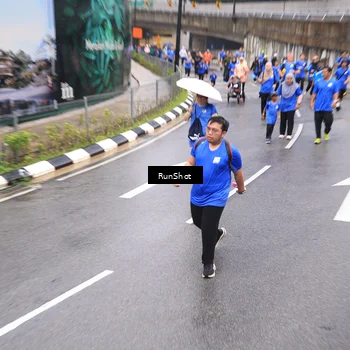 Runner Photo 7947358