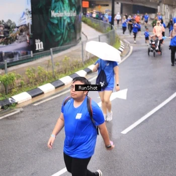Runner Photo 7947374