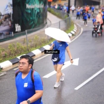 Runner Photo 7947375