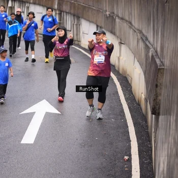 Runner Photo 7947387