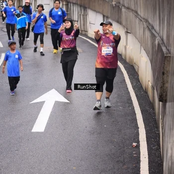 Runner Photo 7947392
