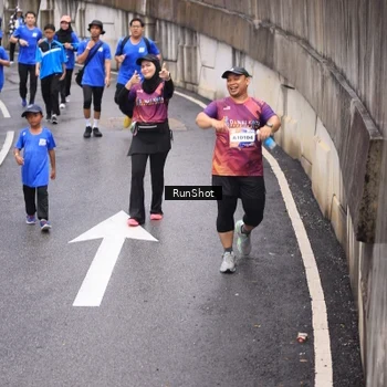 Runner Photo 7947394