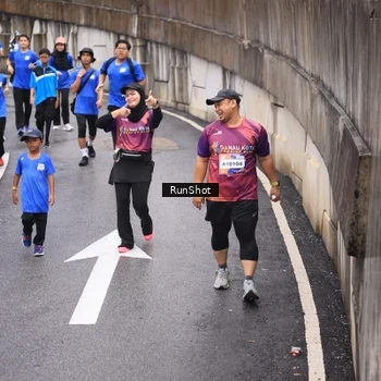 Runner Photo 7947398