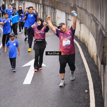 Runner Photo 7947406