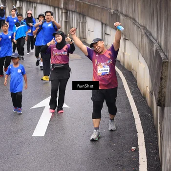 Runner Photo 7947410