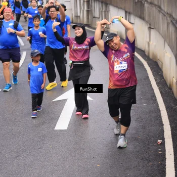 Runner Photo 7947411