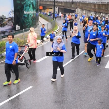 Runner Photo 7947418