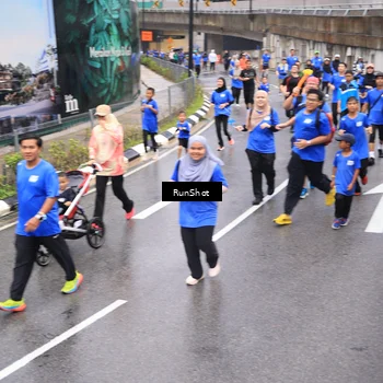 Runner Photo 7947425