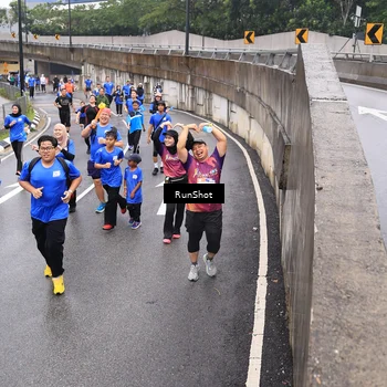 Runner Photo 7947428