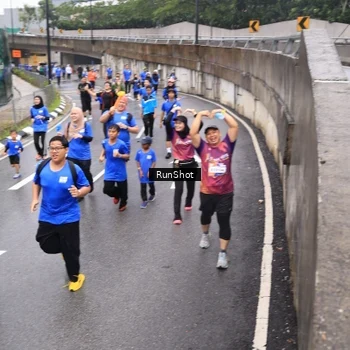 Runner Photo 7947431