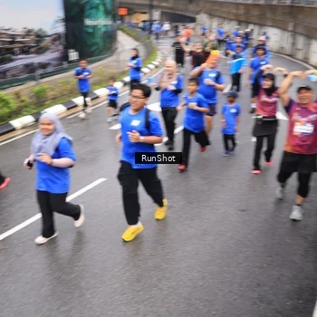 Runner Photo 7947432
