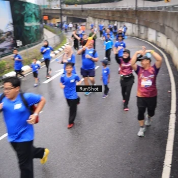 Runner Photo 7947440
