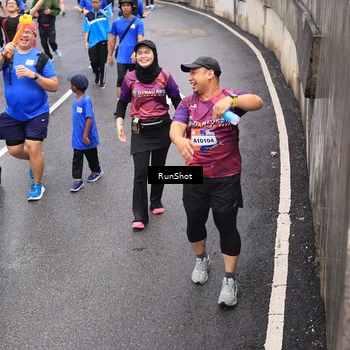 Runner Photo 7947442