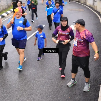 Runner Photo 7947449