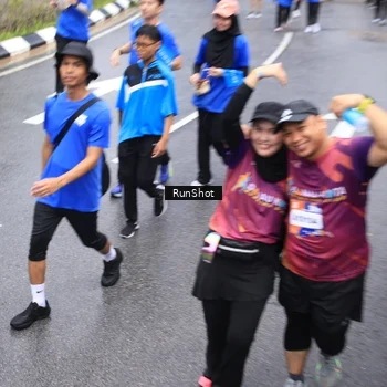 Runner Photo 7947487
