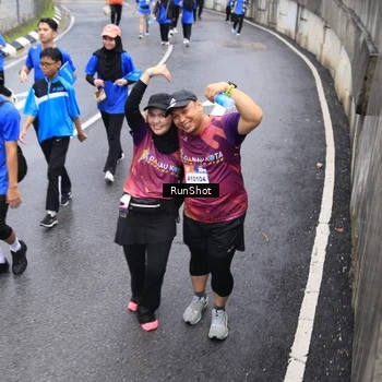 Runner Photo 7947505