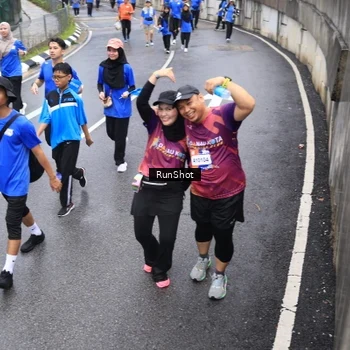 Runner Photo 7947516