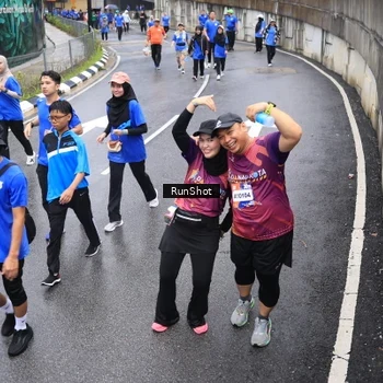 Runner Photo 7947526