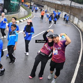 Runner Photo 7947527