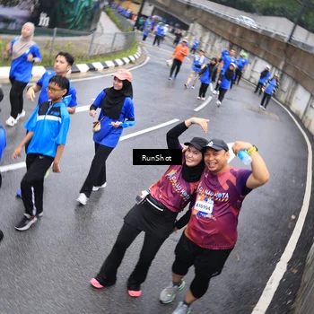 Runner Photo 7947528