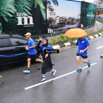 Runner Photo 7947531