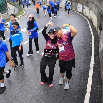 Runner Photo 7947534