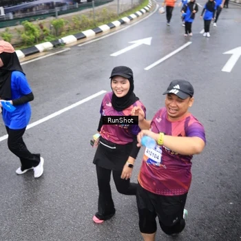 Runner Photo 7947548