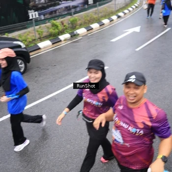 Runner Photo 7947551