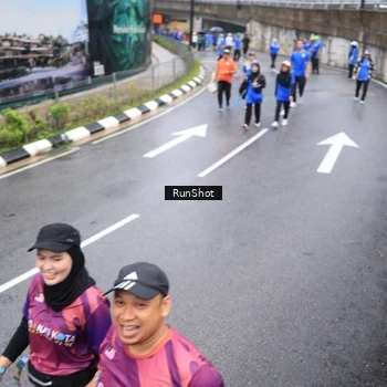Runner Photo 7947552