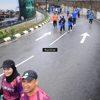 Runner Photo 7947553