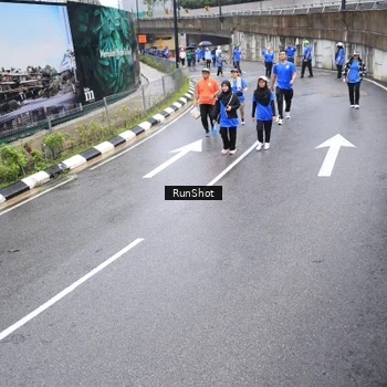 Runner Photo 7947560