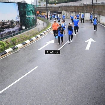 Runner Photo 7947562
