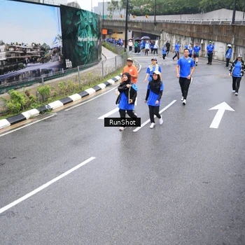 Runner Photo 7947571