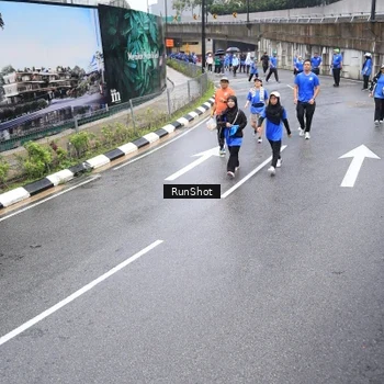 Runner Photo 7947572