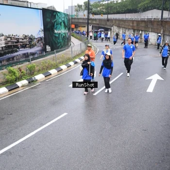 Runner Photo 7947573