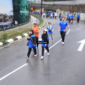 Runner Photo 7947575