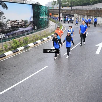 Runner Photo 7947577