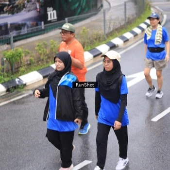 Runner Photo 7947581