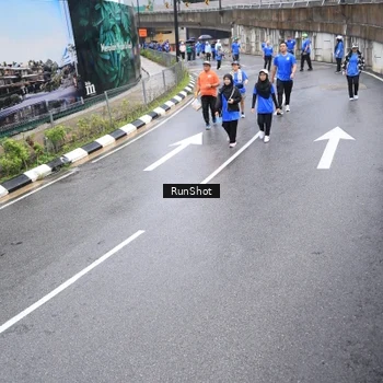 Runner Photo 7947584