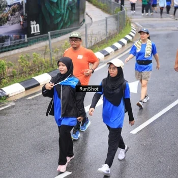 Runner Photo 7947597