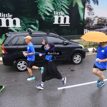 Runner Photo 7947600