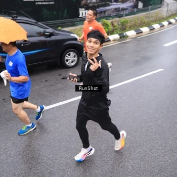 Runner Photo 7947688